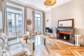 Hyper centre, Premium, spacieux appartement haussmannien